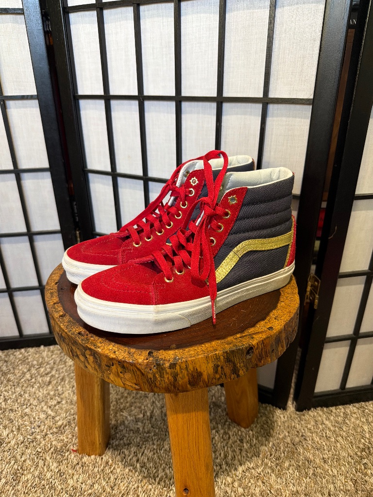 2018 Marvel X Sk8 Hi Captain Marvel Vans W7 Euc Earth 616’s M5.5